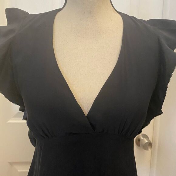 BCBG MaxAzria 100% silk open back blouse, XS - Picture 3 of 6